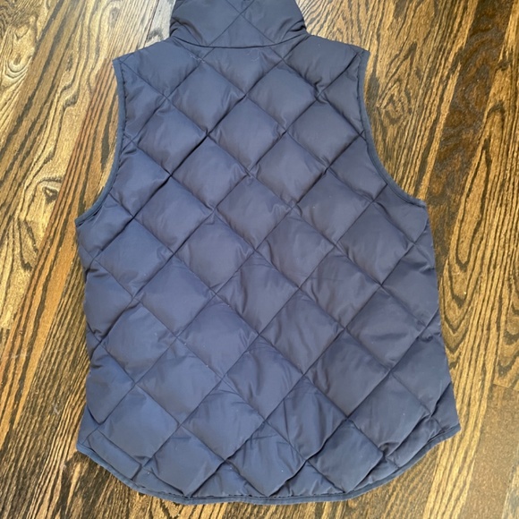 J Crew Quilted Puffer Vest 92465 Medium M - Picture 2 of 4